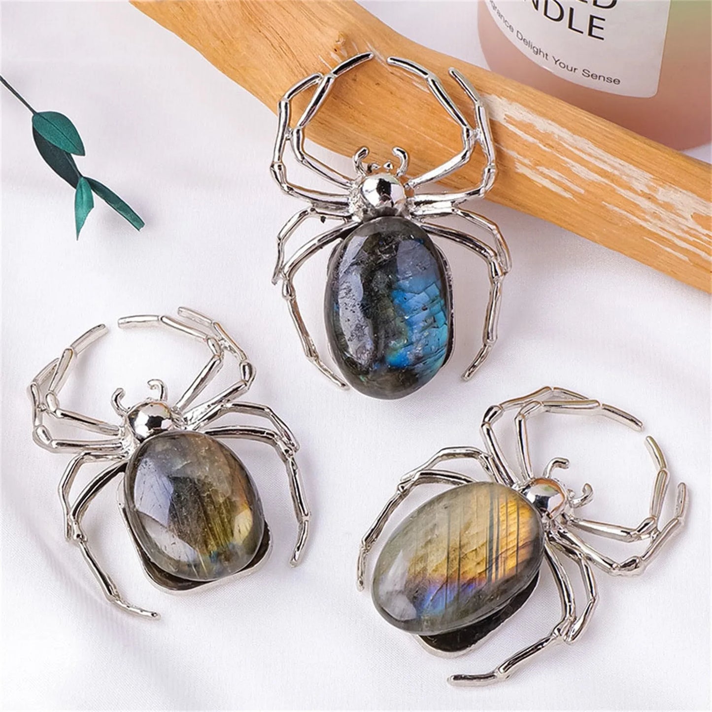 Natural Crystal Stones Spider Handmade Halloween Decor, Healing Crystal Gift for Home & Office Unique Animal Figurine Collection
