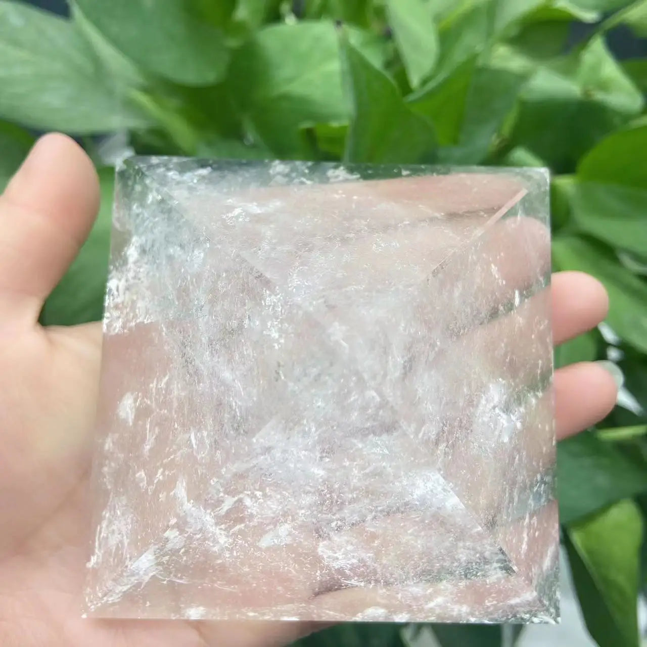 Natural Transparent Quartz Crystal Pyramid Clear Reiki Healing Raw Stone Polished Energy Chakra Reiki White Crystal Point