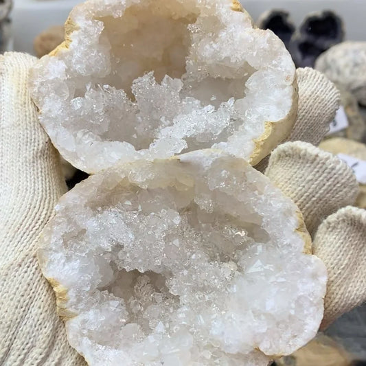 Natural Cutting Crystal Agate Geode Cutting Crystal Cluster Healing Stone Reiki Rock Mineral Specimen Quartz for DIY Home Decor